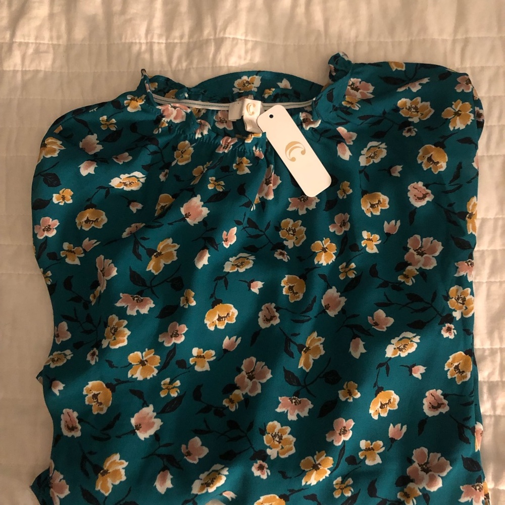 Adorable Charming Charlie Top